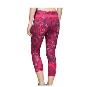 Lululemon Run Inspire Crop II Prisma Multi Guava Lava Boom Juice Pink Rose